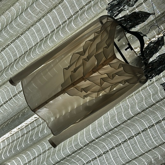 VINTAGE SHEER ESCADA RUFFLE BLOUSE - Picture 3 of 14